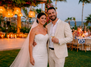 couple-planning-a-destination-wedding-in-cancun - WEGROUP